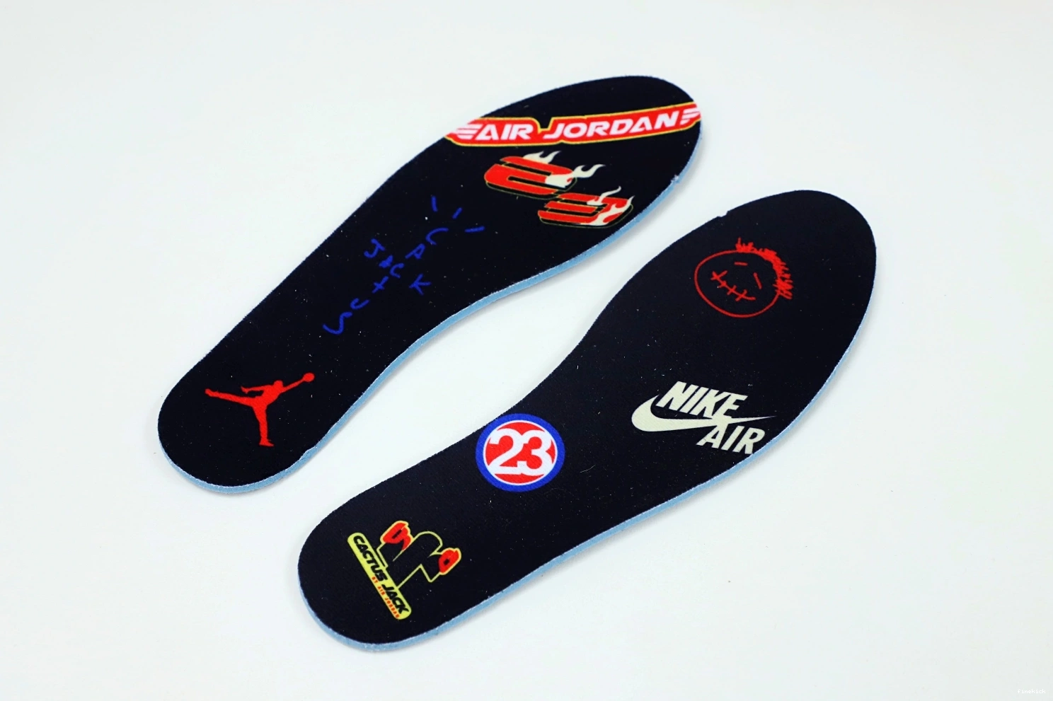 LOW JORDAN OG TRAVIS X SCOTT 1 AIR “Olive” NIKE 1118